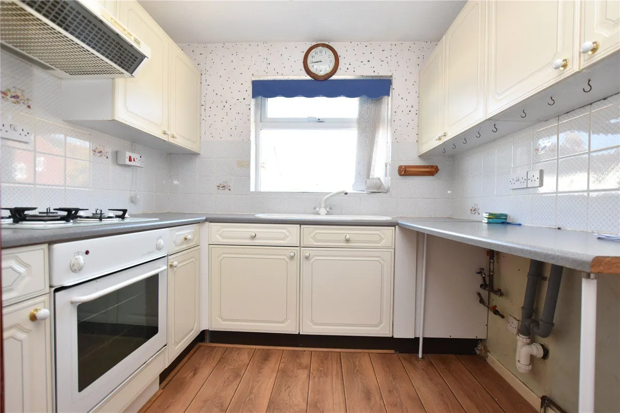 Baker Street, Morley, LS27, photo 4