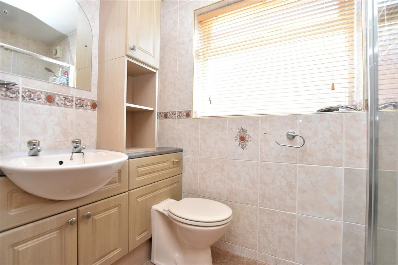 Baker Street, Morley, LS27, photo 6
