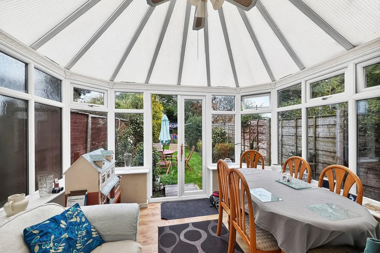Cranberry Close, Altrincham, Cheshire WA14 5JU, photo 6