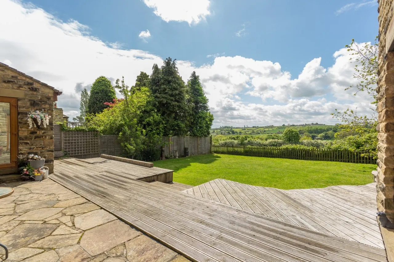 Halifax Road, Hightown, WF15, photo 28
