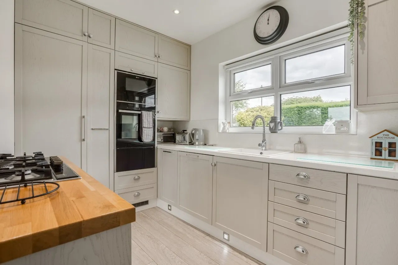 Halifax Road, Hightown, WF15, photo 26
