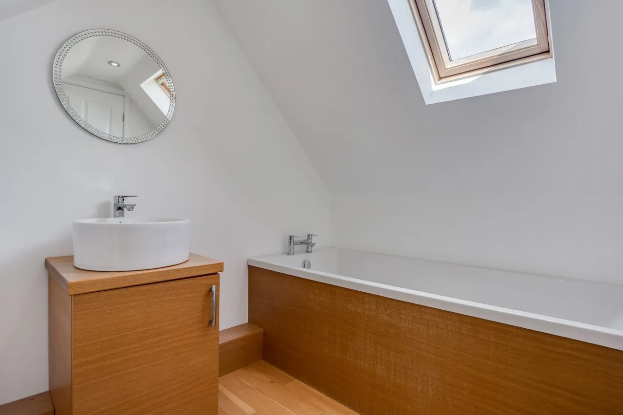 Halifax Road, Hightown, WF15, photo 20