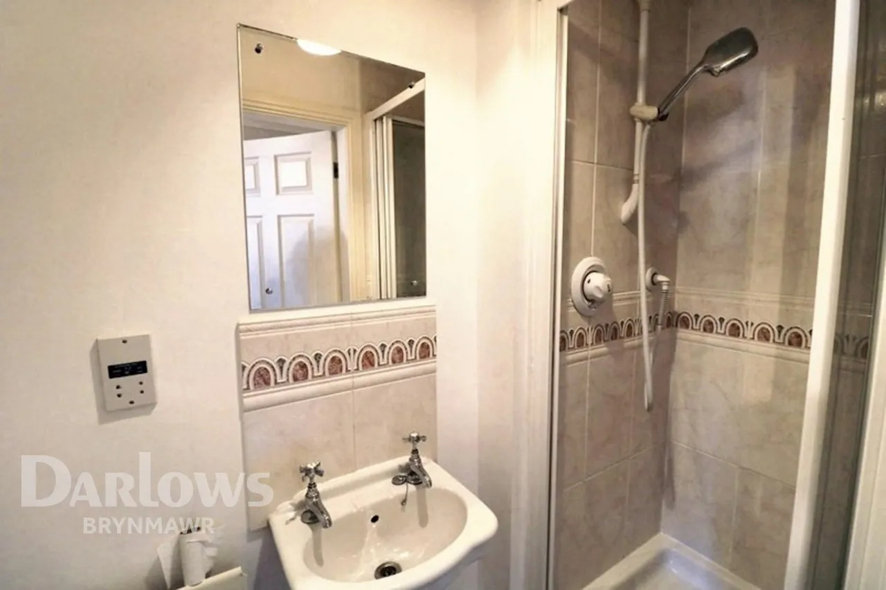 Bay Tree Lane, Abergavenny, photo 5