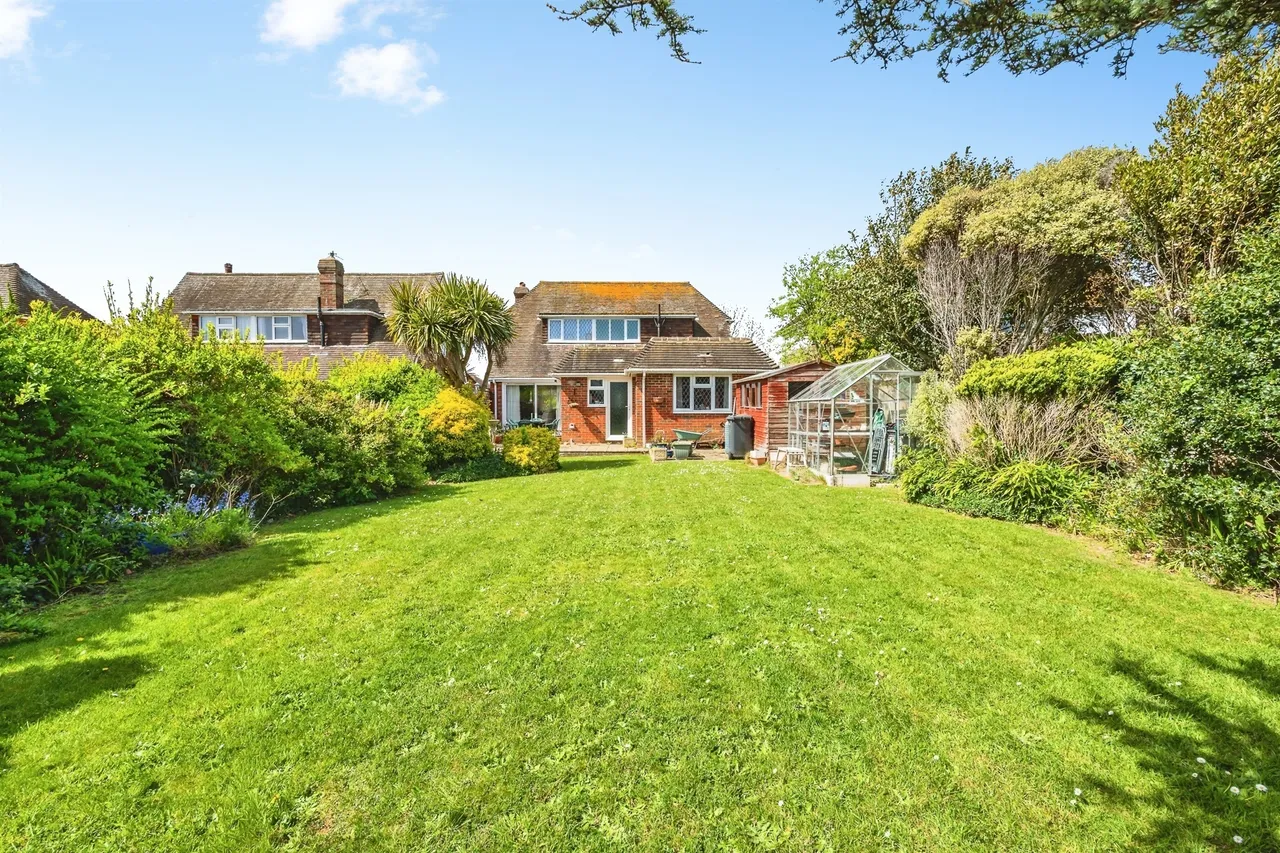 3 bed house for sale, Beacon Road, Seaford, BN25