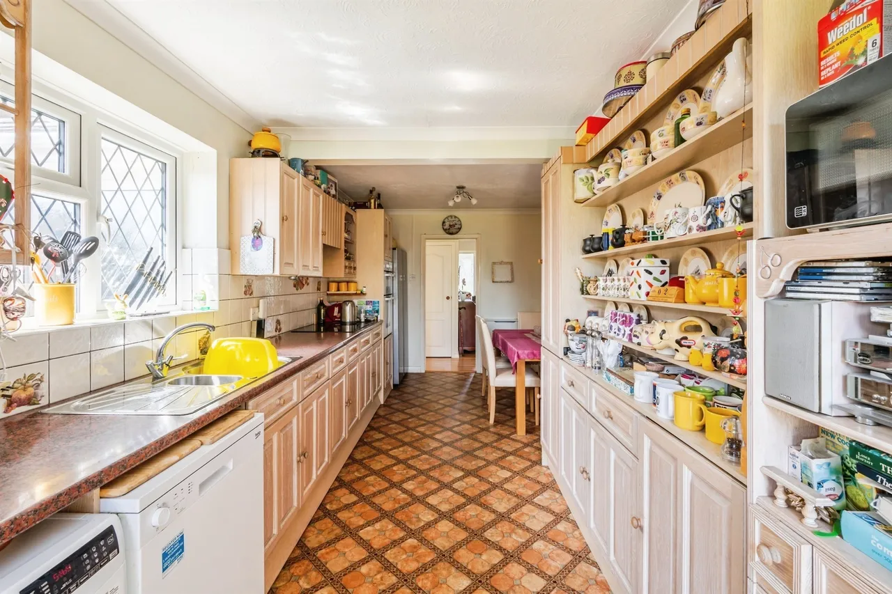 Beacon Road, Seaford, BN25, photo 6