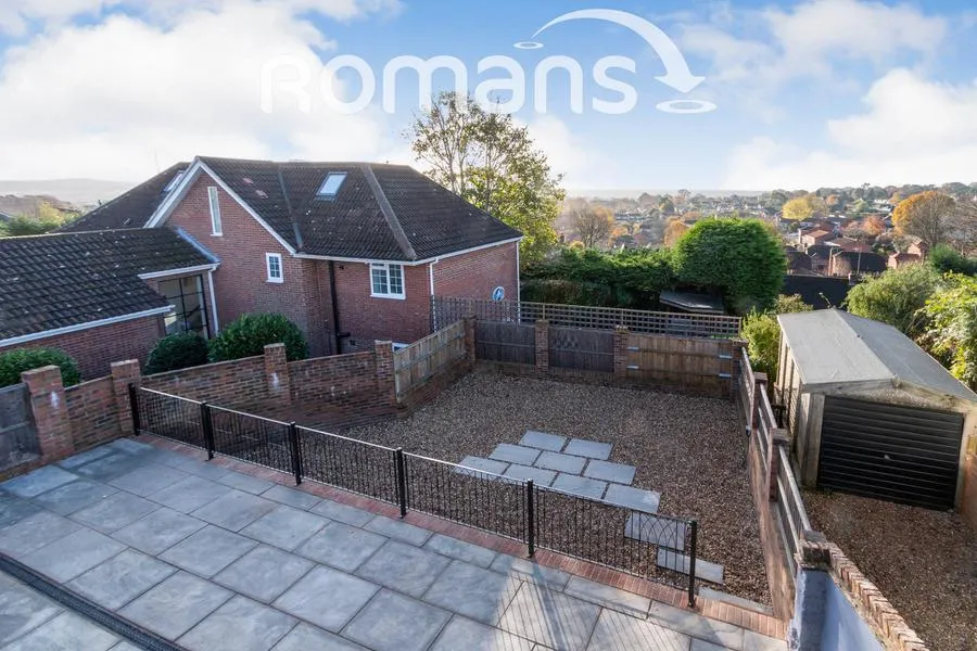 Upper Hale Road, Farnham, GU9, photo 11