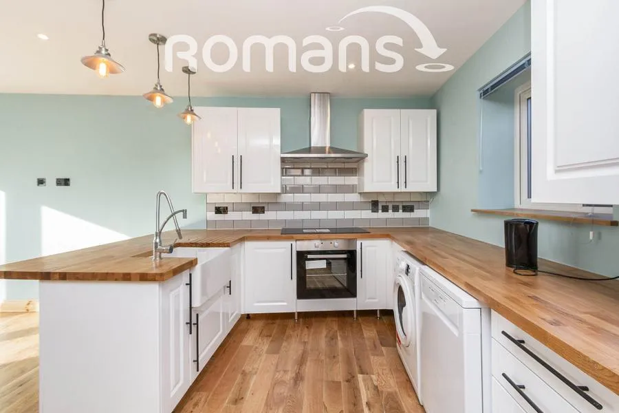 Upper Hale Road, Farnham, GU9, photo 4
