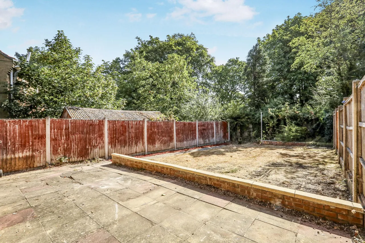 Whitfield Gardens, Worksop, S81, photo 18