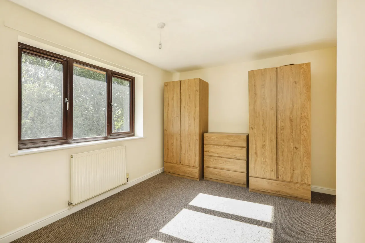 Whitfield Gardens, Worksop, S81, photo 13
