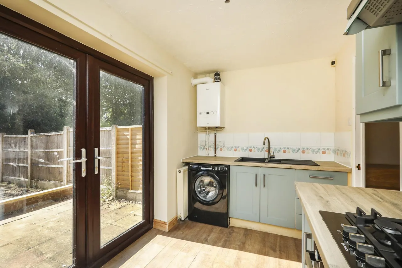 Whitfield Gardens, Worksop, S81, photo 2