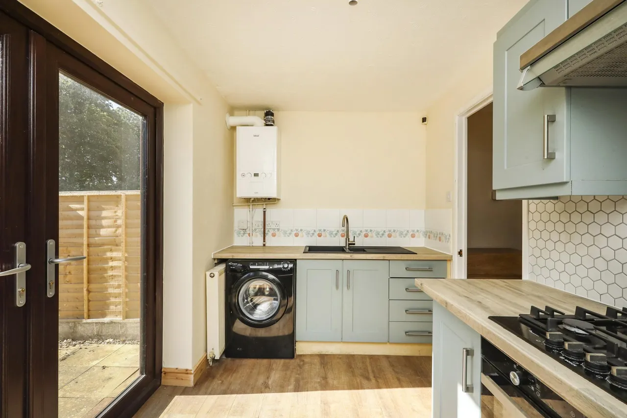 Whitfield Gardens, Worksop, S81, photo 11