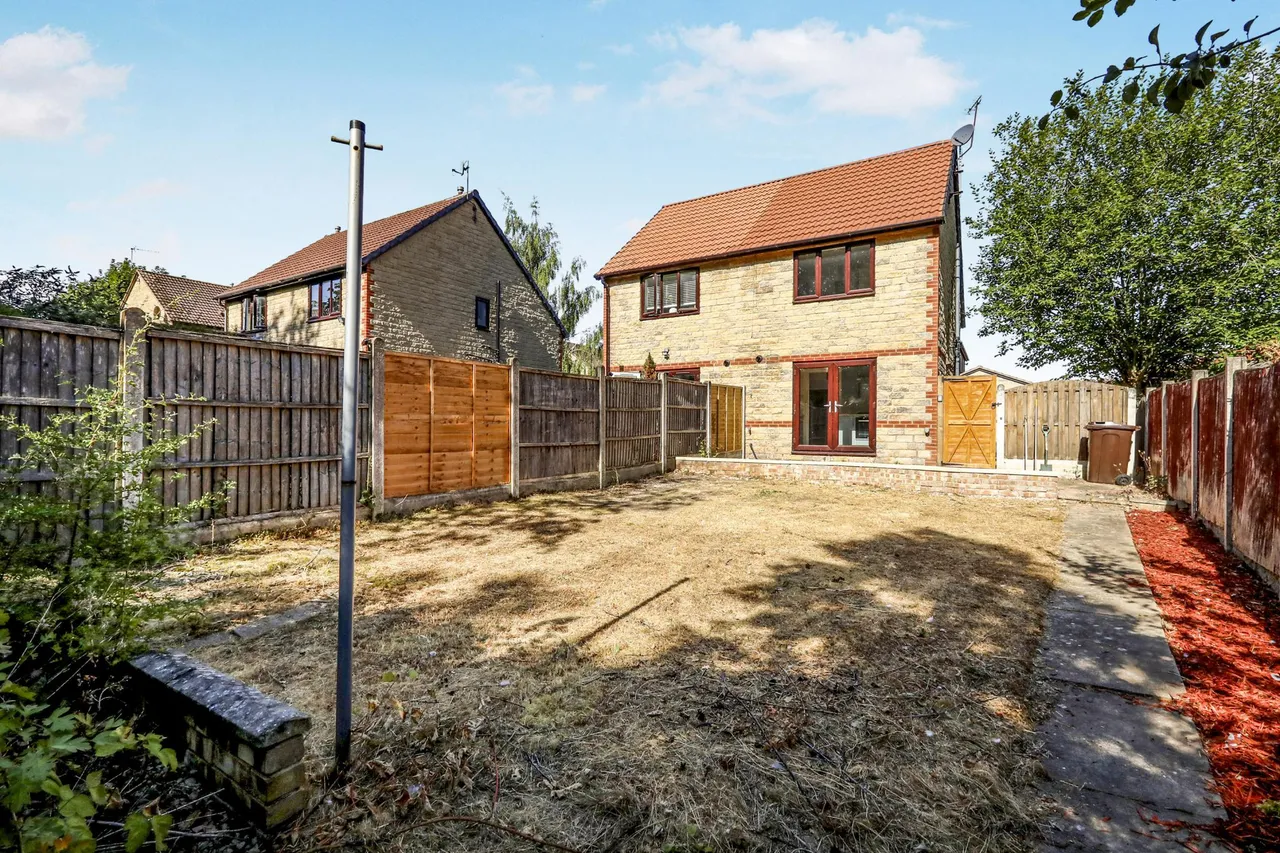 Whitfield Gardens, Worksop, S81, photo 20