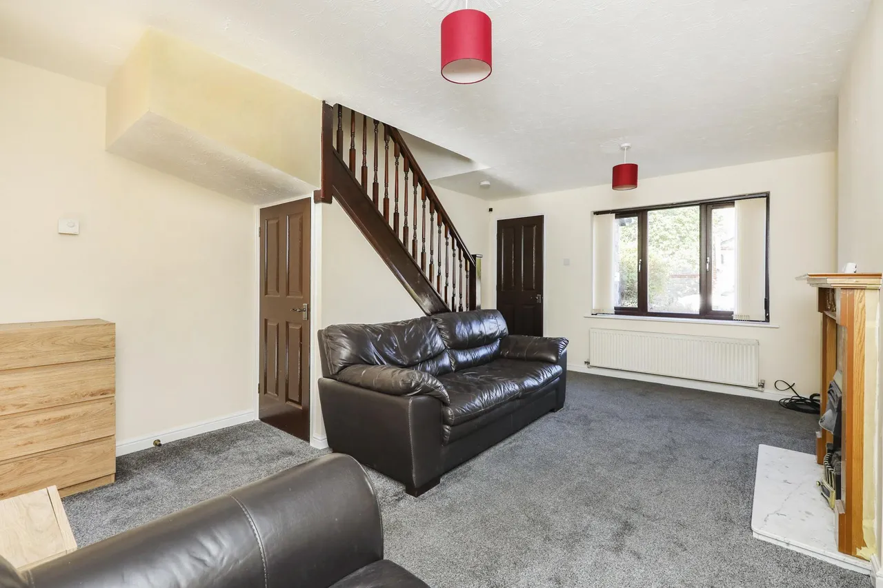 Whitfield Gardens, Worksop, S81, photo 6