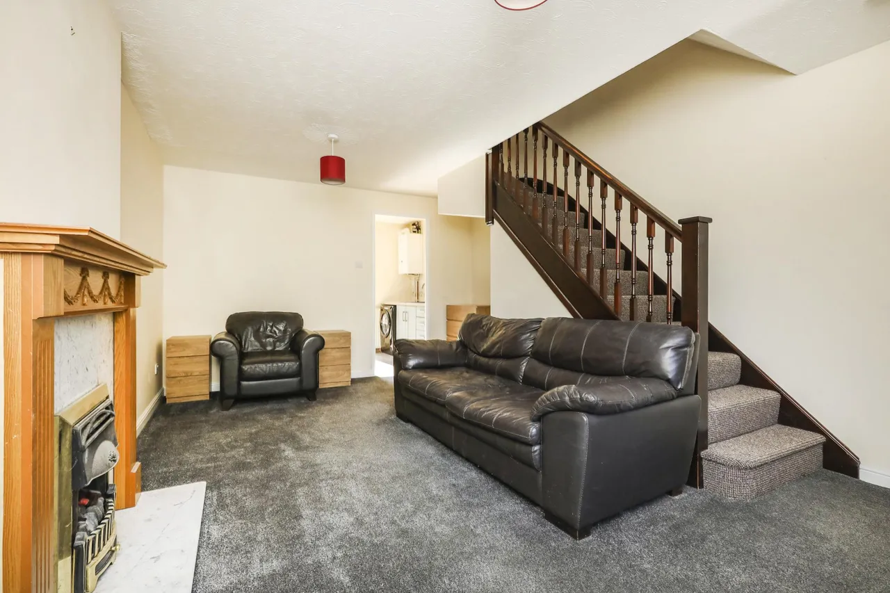 Whitfield Gardens, Worksop, S81, photo 5