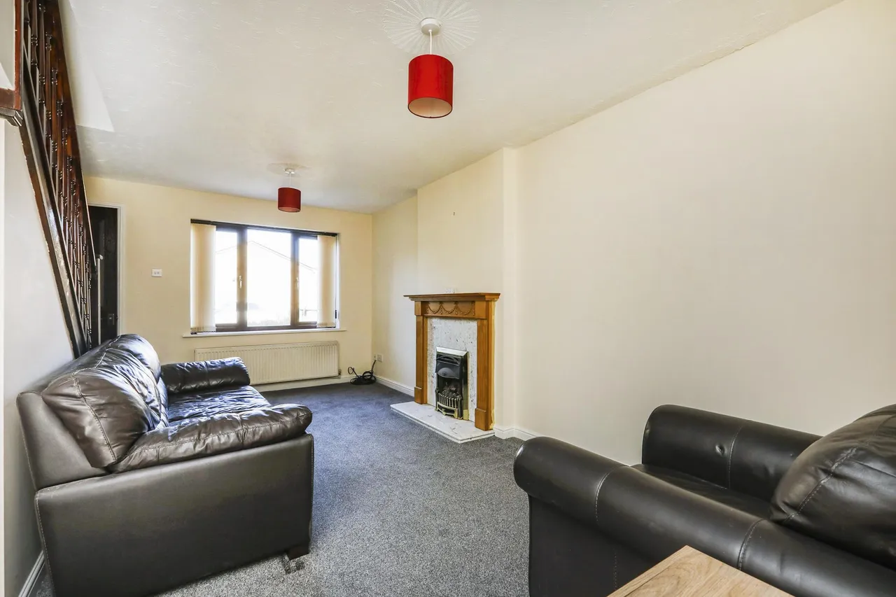 Whitfield Gardens, Worksop, S81, photo 8