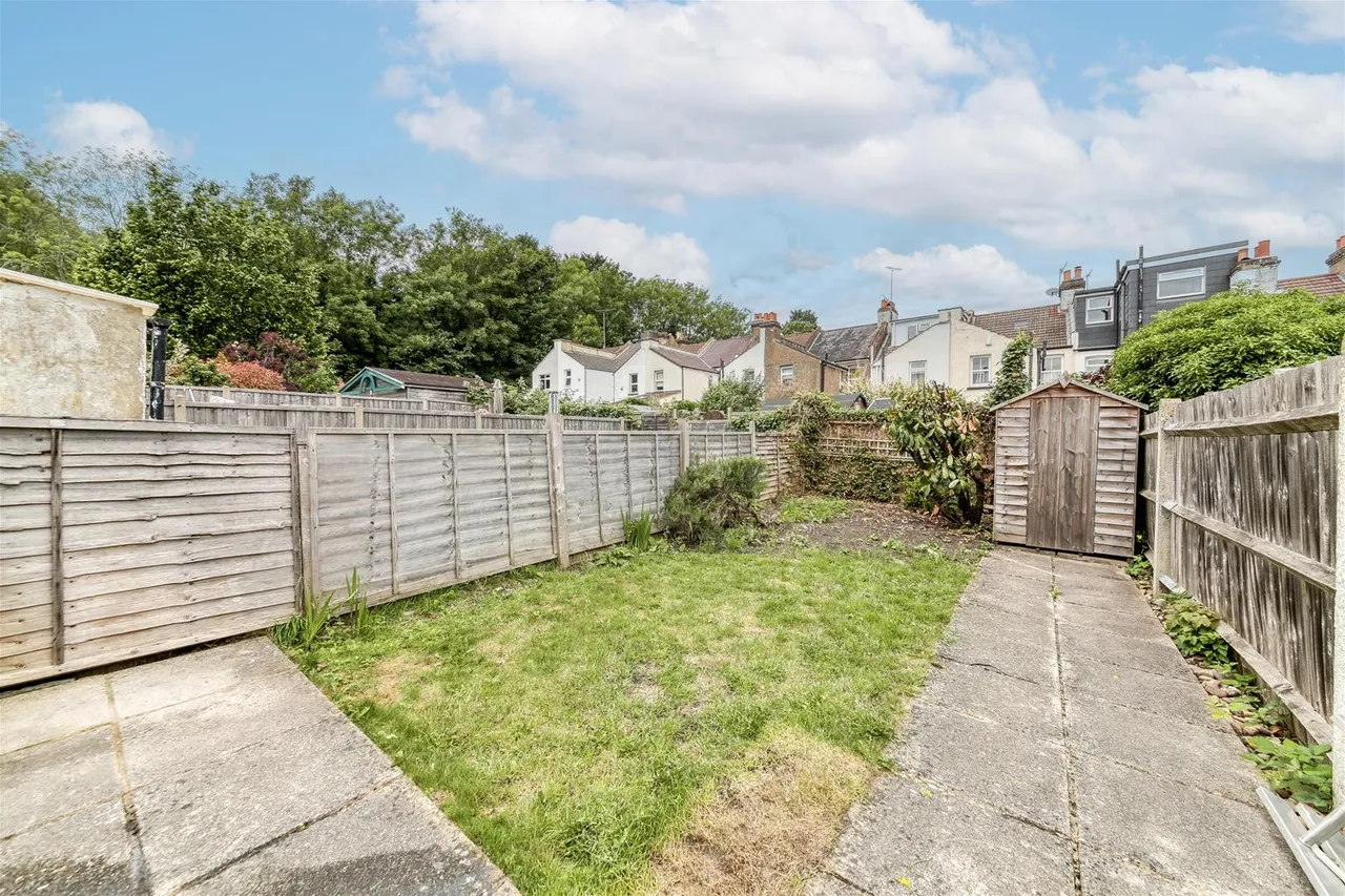 Elm Road, Purley, photo 15
