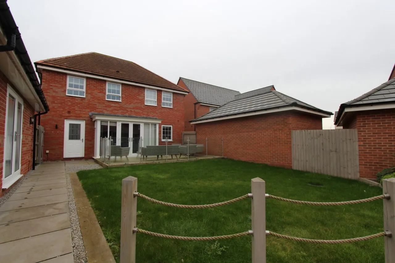 Chawton Way, Dunstall Park, B78, photo 22