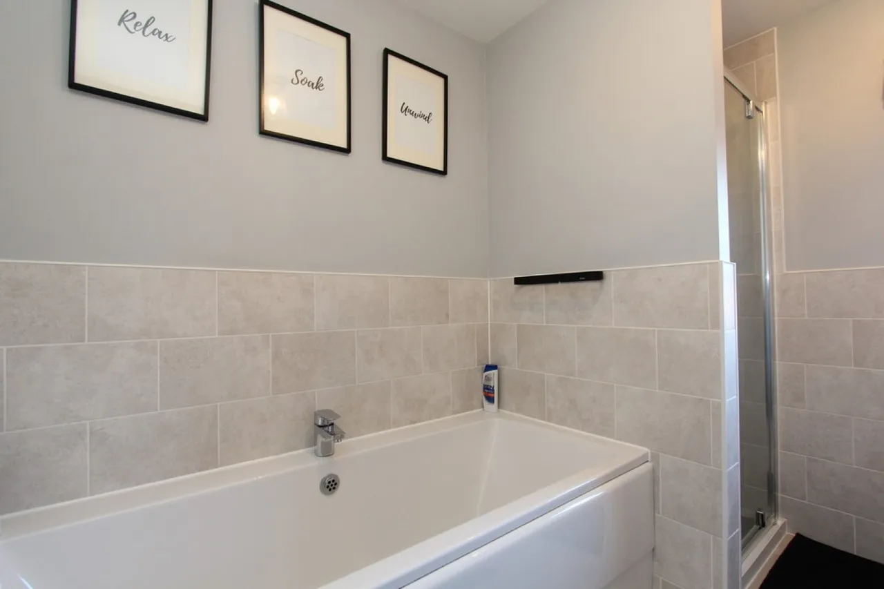 Chawton Way, Dunstall Park, B78, photo 16