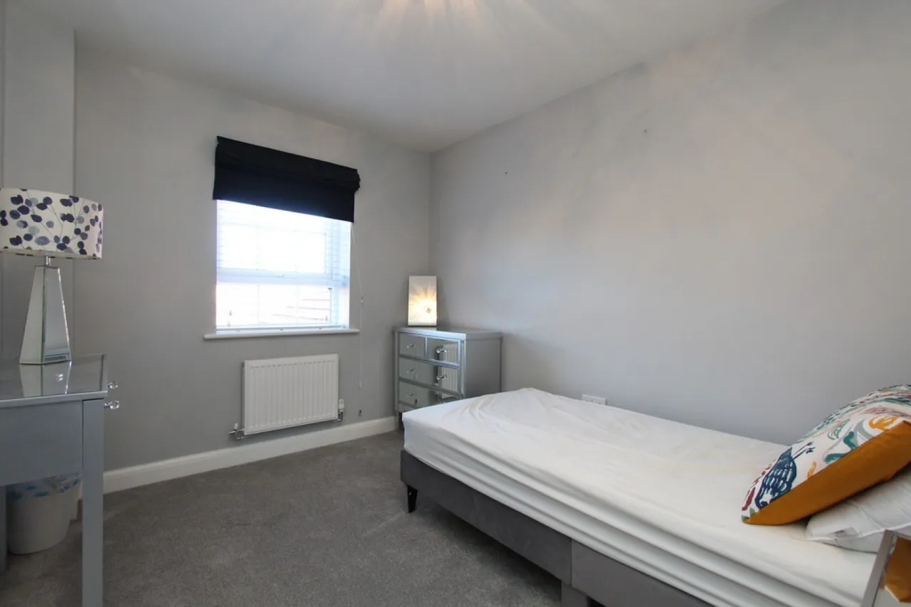 Chawton Way, Dunstall Park, B78, photo 17