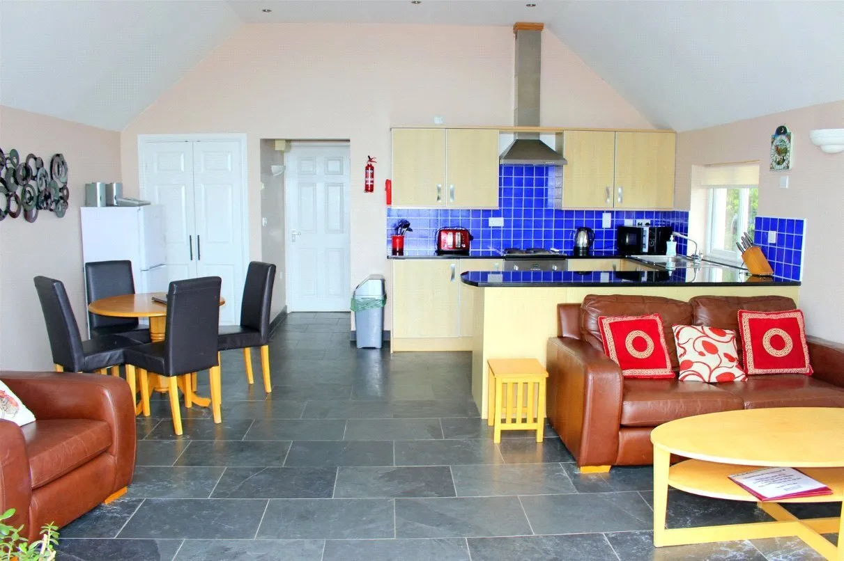 Pendine Manor, Pendine, SA33, photo 11