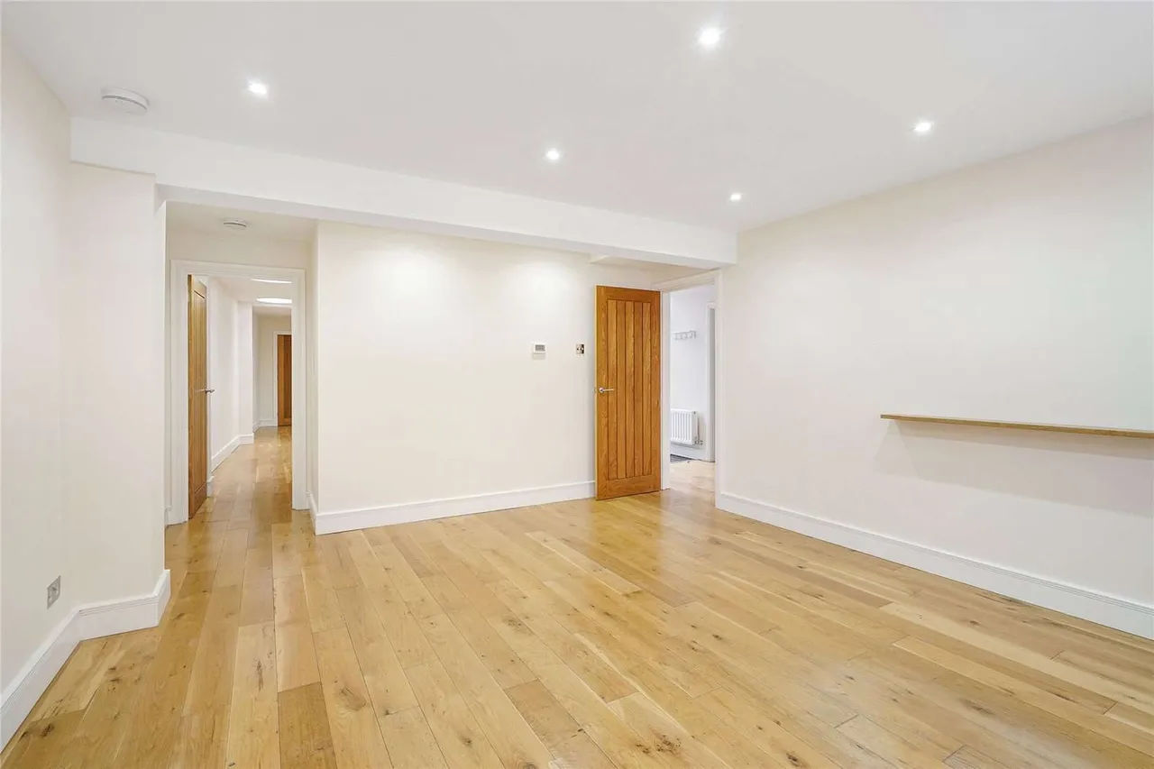 Buckingham Gate, Westminster, London, SW1E 6BS, photo 4