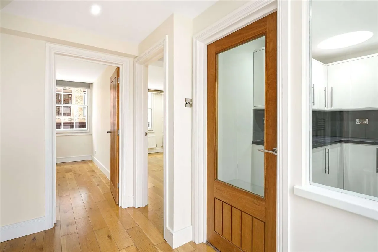 Buckingham Gate, Westminster, London, SW1E 6BS, photo 9