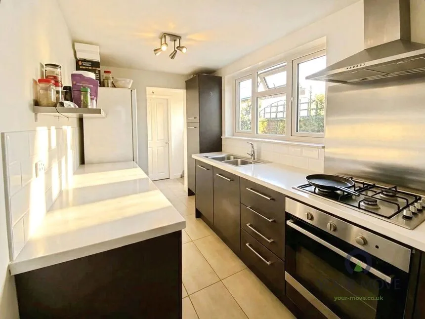 Chalkwell Road, Sittingbourne, Kent, ME10, photo 4