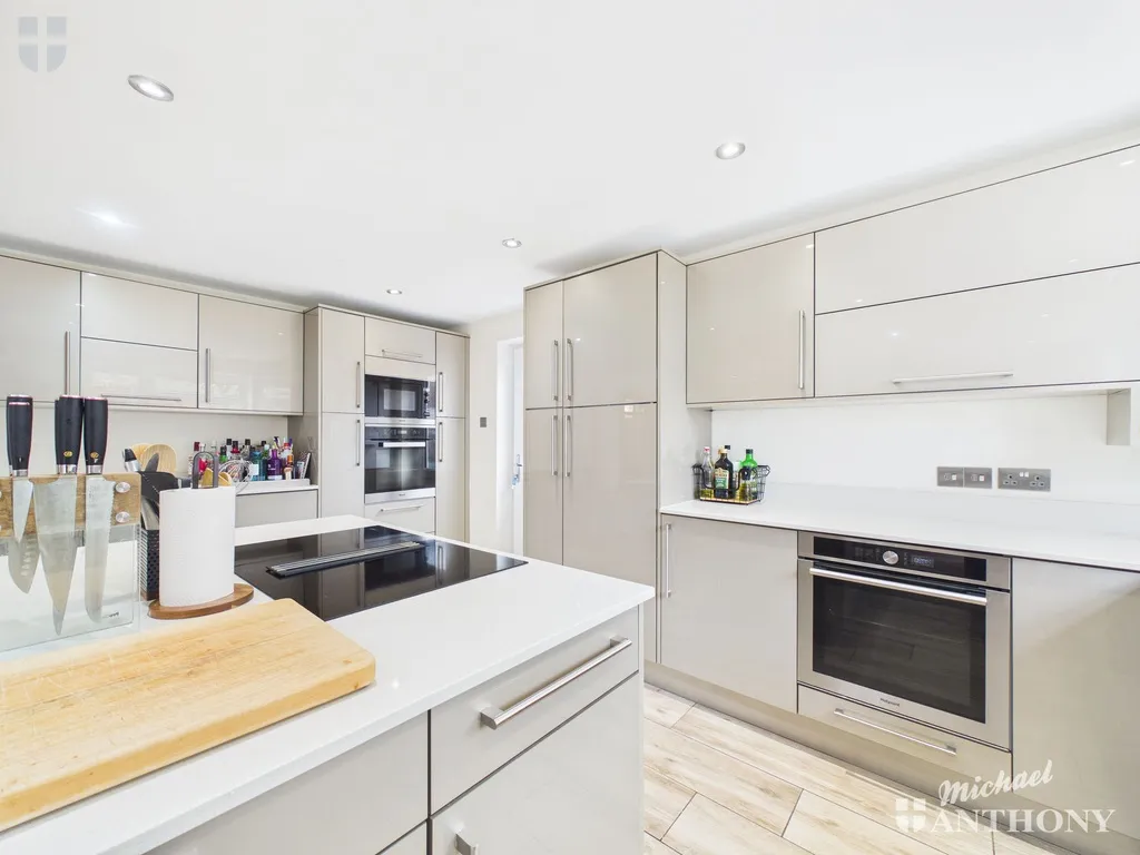 Chestnut Close, Waddesdon, Aylesbury, HP18 0LJ, photo 19
