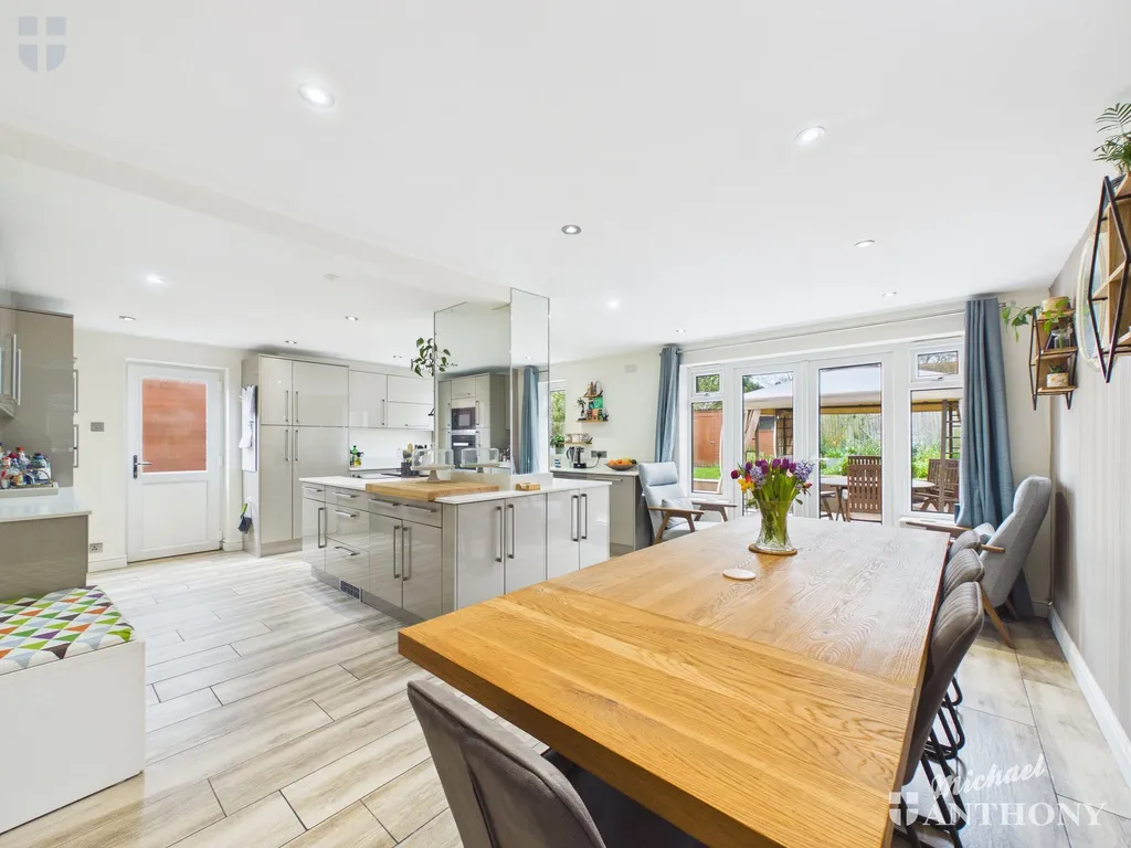 Chestnut Close, Waddesdon, Aylesbury, HP18 0LJ, photo 14