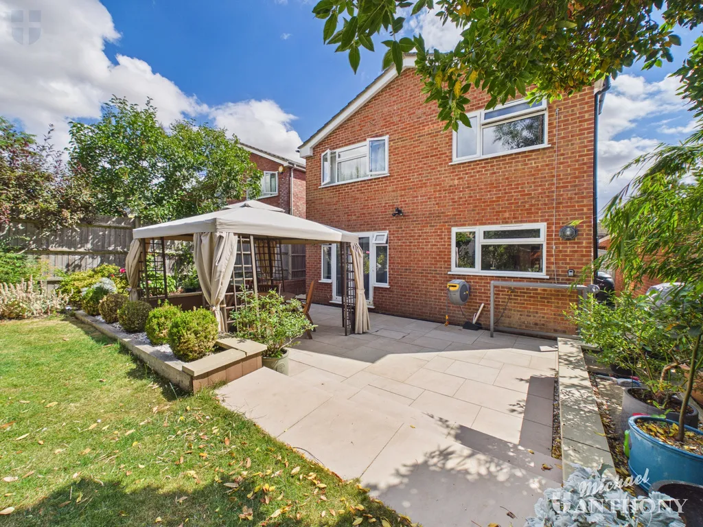 Chestnut Close, Waddesdon, Aylesbury, HP18 0LJ, photo 8