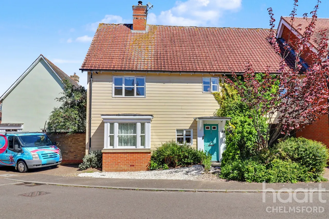 4 bed house for sale, Brickbarns, Chelmsford, CM3
