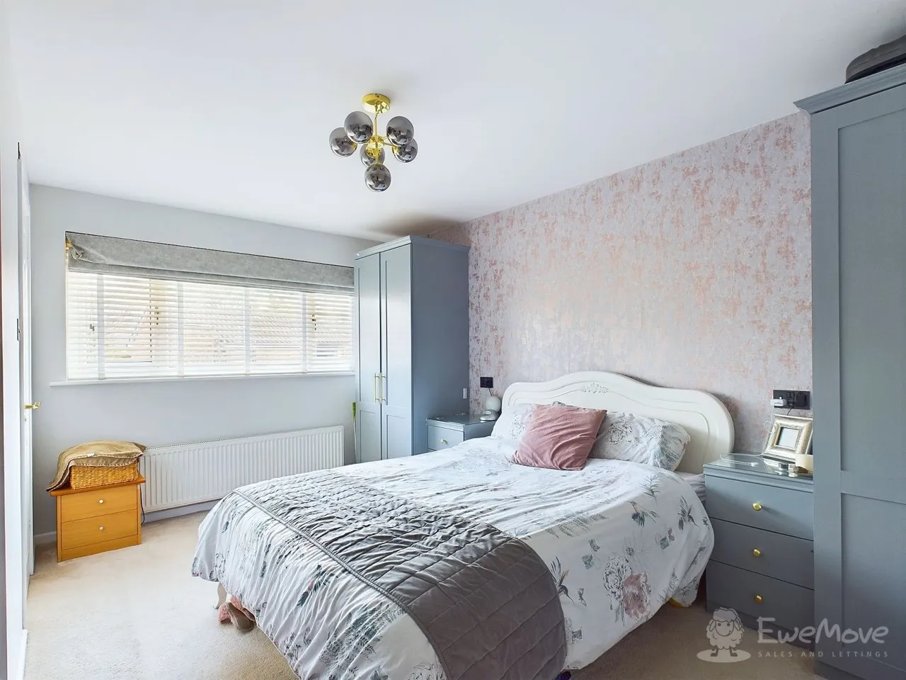 Southdown Crescent, Cheadle Hulme, SK8, photo 8