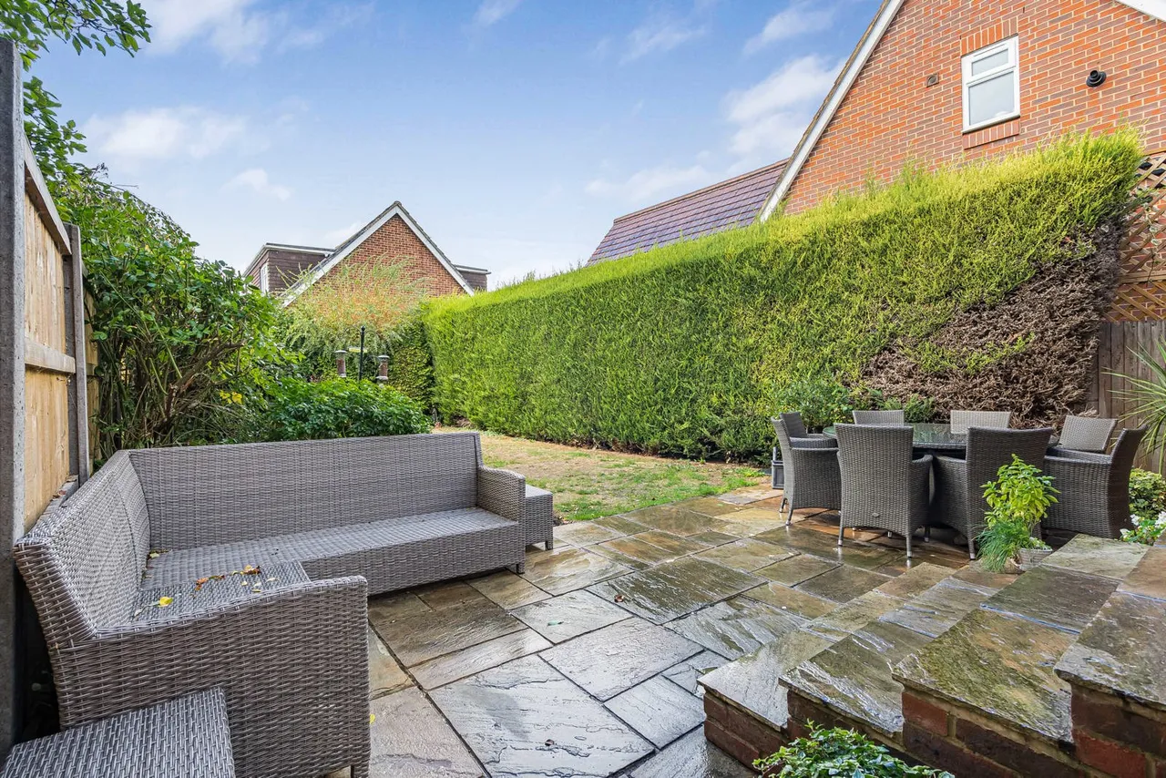 Oak Avenue, Egham, TW20, photo 24