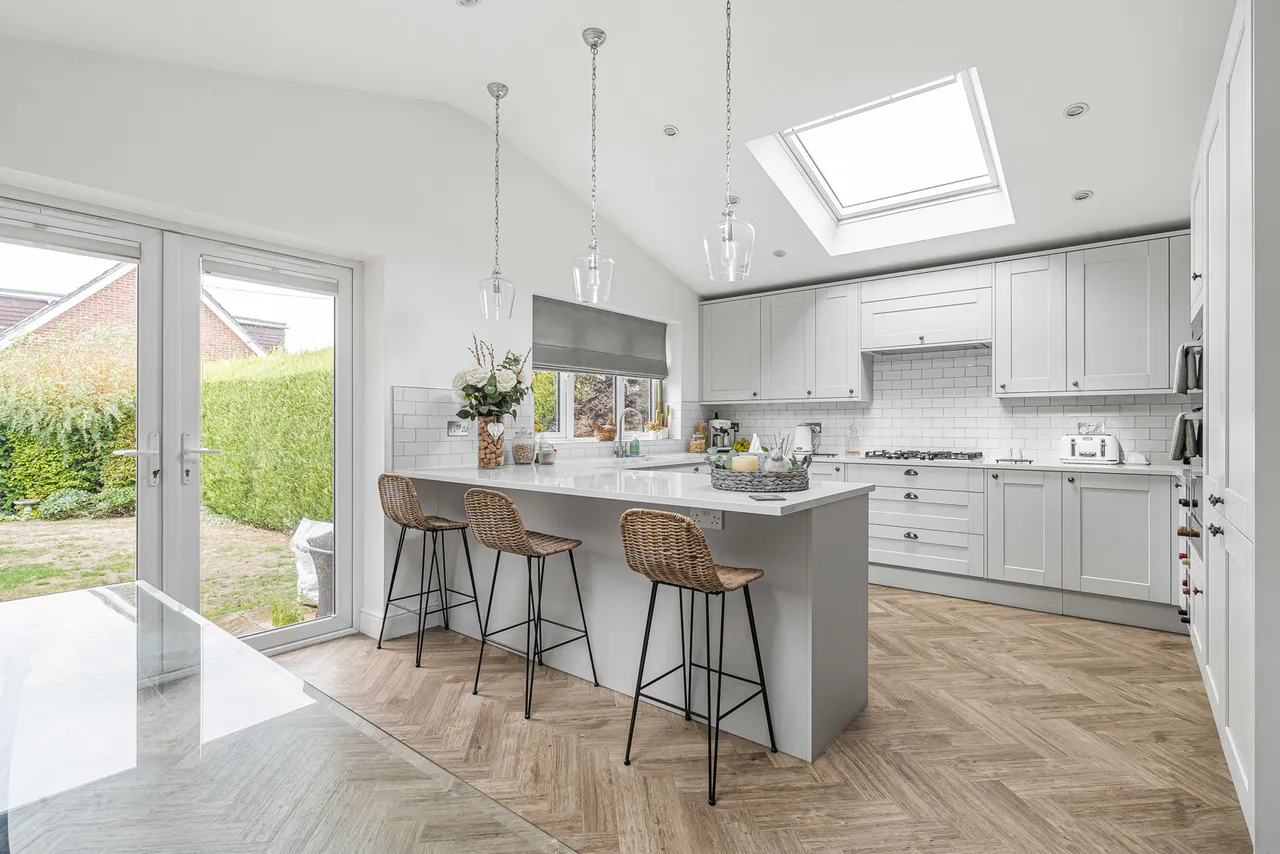 Oak Avenue, Egham, TW20, photo 3