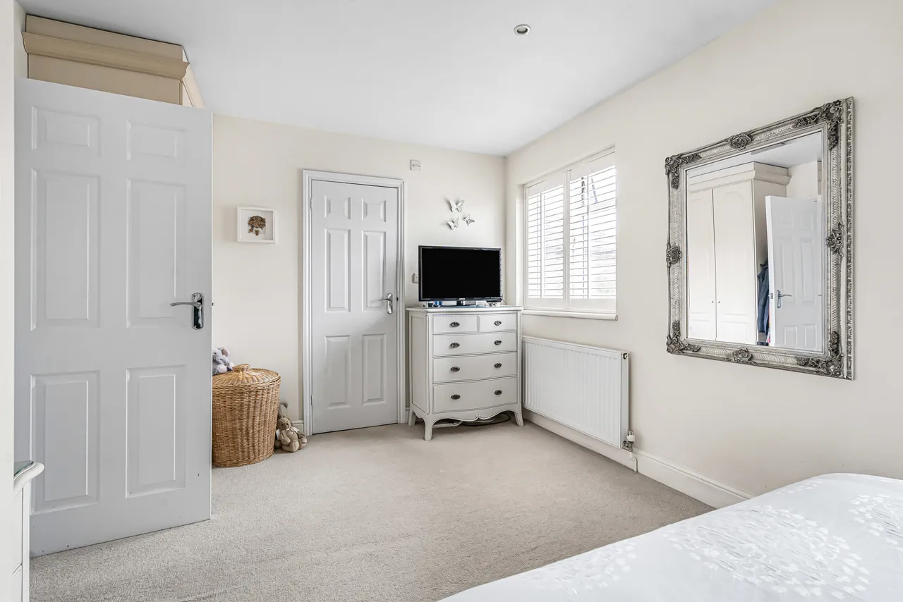 Oak Avenue, Egham, TW20, photo 20