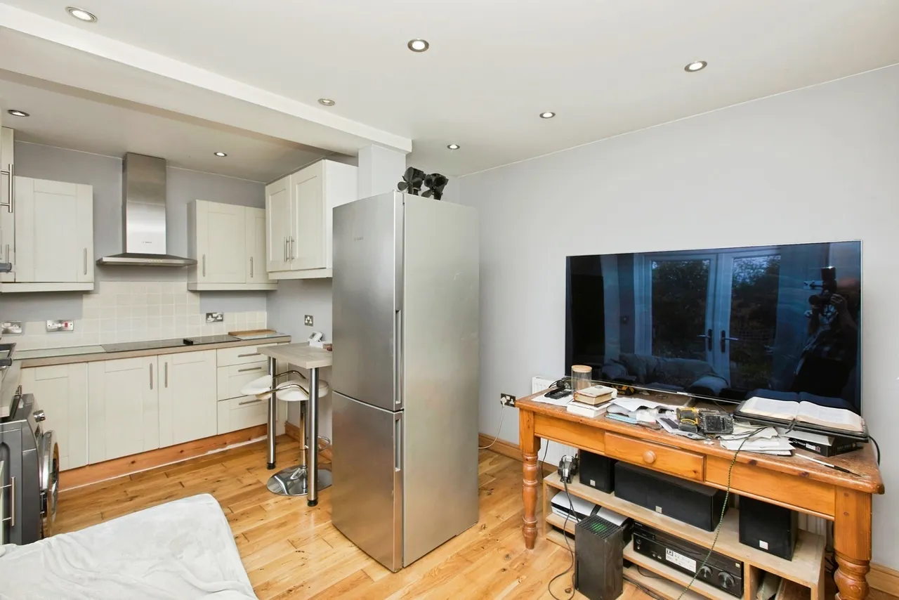 Tutbury Road, Burton-on-Trent, DE13, photo 5