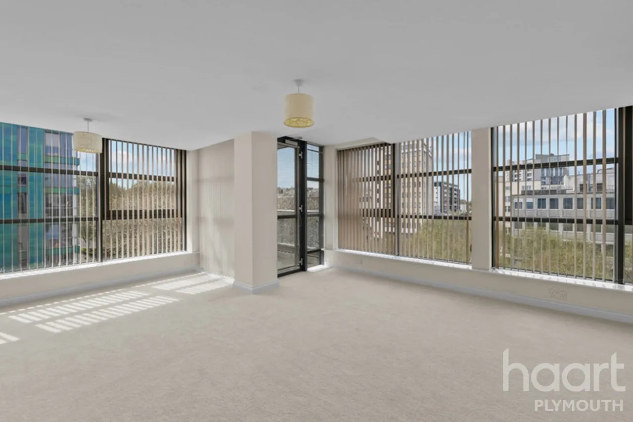 Notte Street, Plymouth, PL1, photo 2