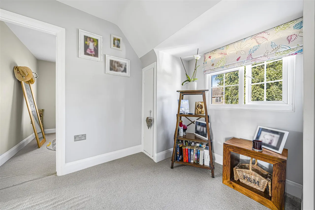 Court Close, Maidenhead, SL6 2DL, photo 12