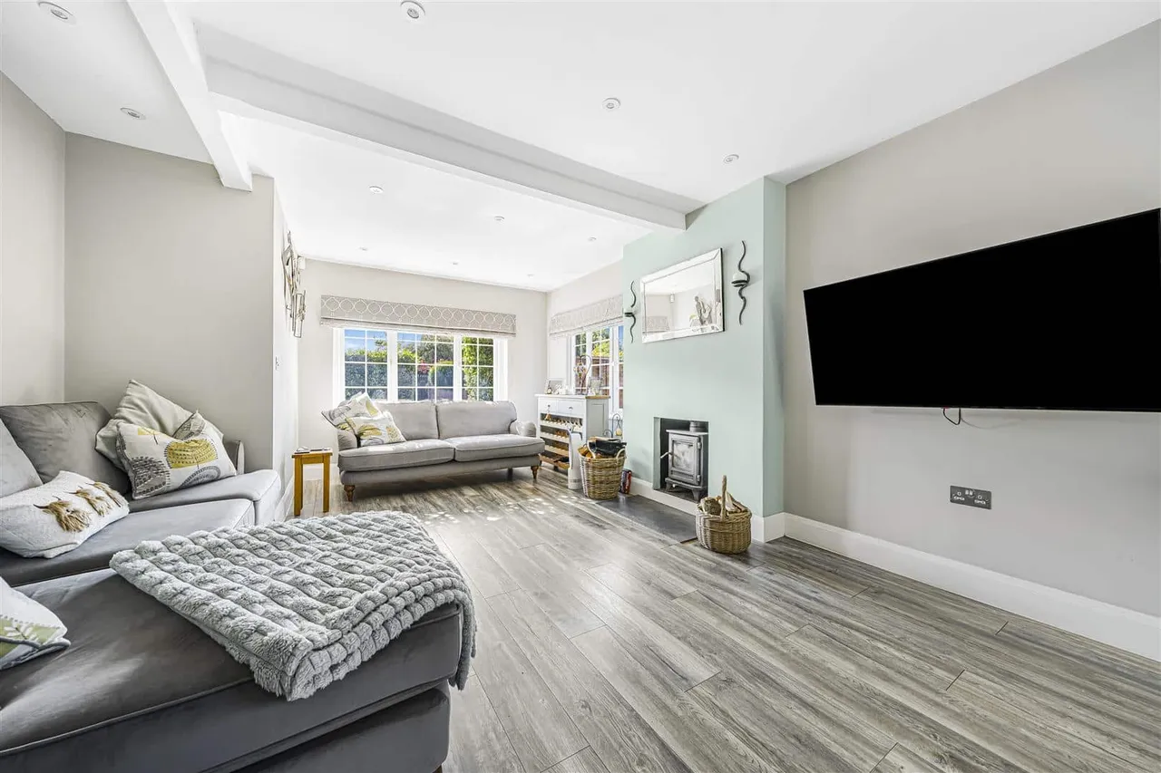 Court Close, Maidenhead, SL6 2DL, photo 16