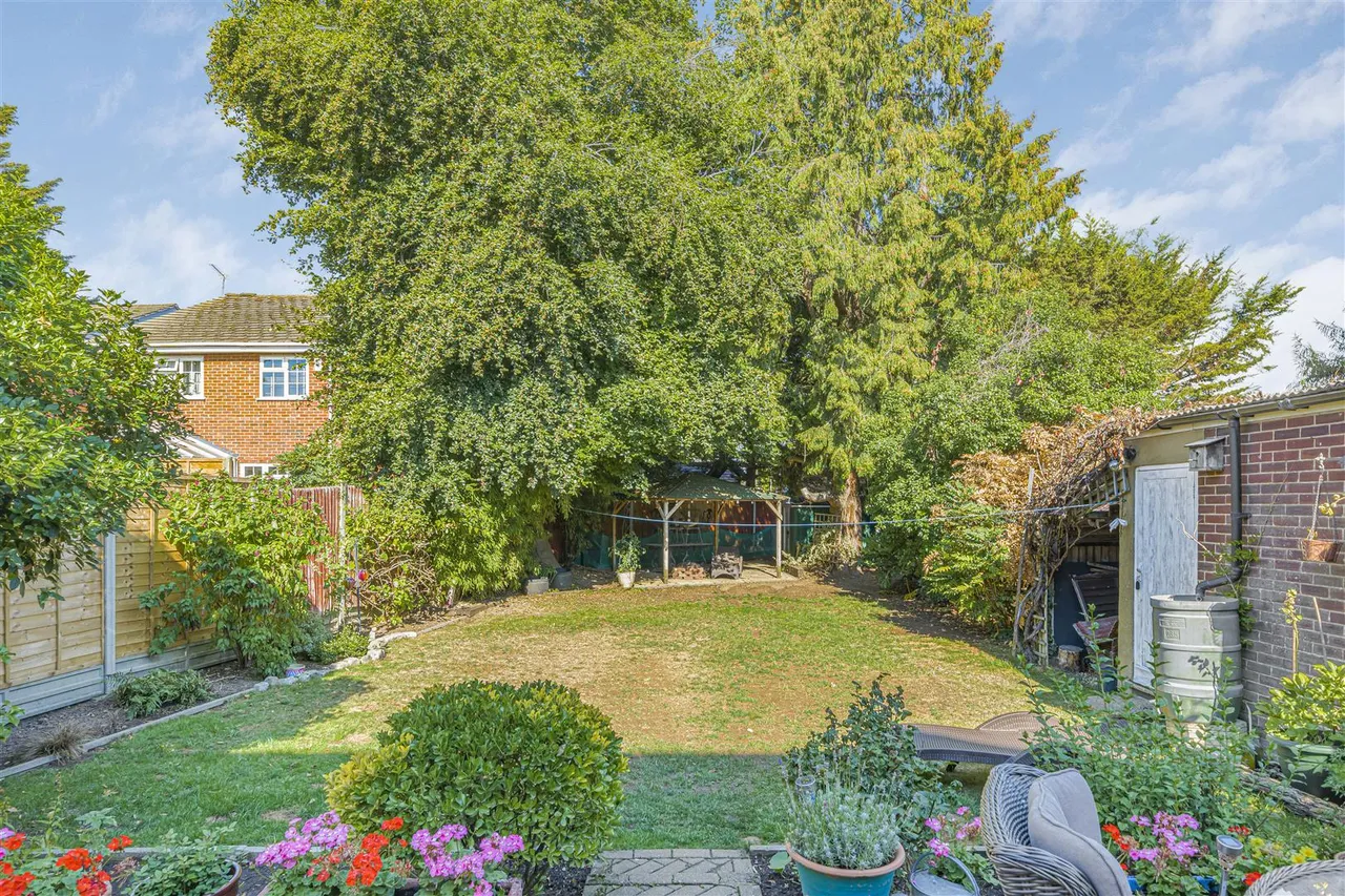 Court Close, Maidenhead, SL6 2DL, photo 21
