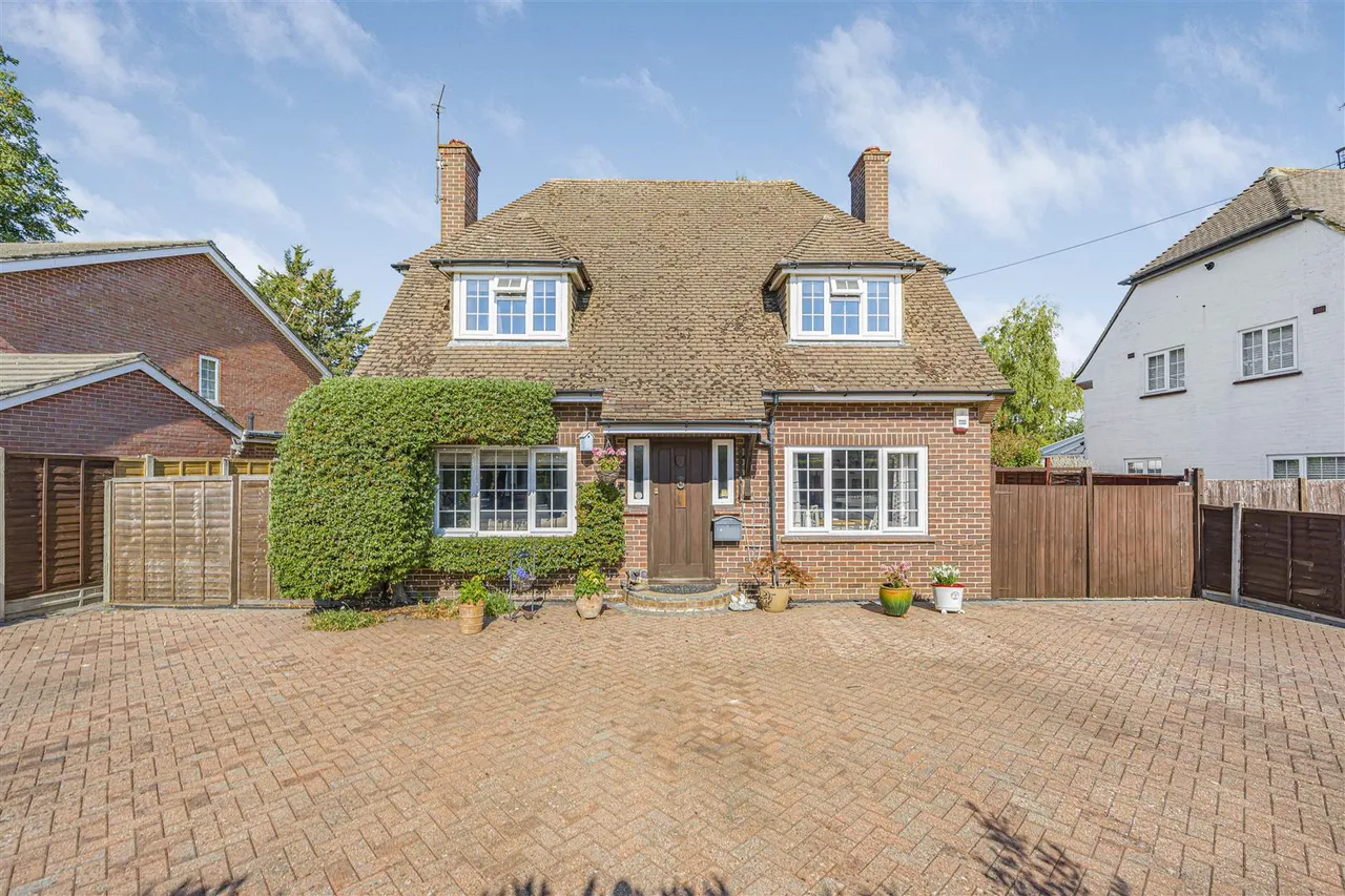 Court Close, Maidenhead, SL6 2DL, photo 23