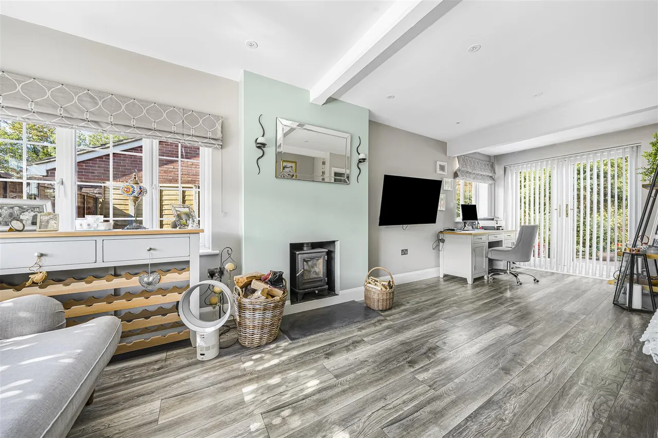 Court Close, Maidenhead, SL6 2DL, photo 17
