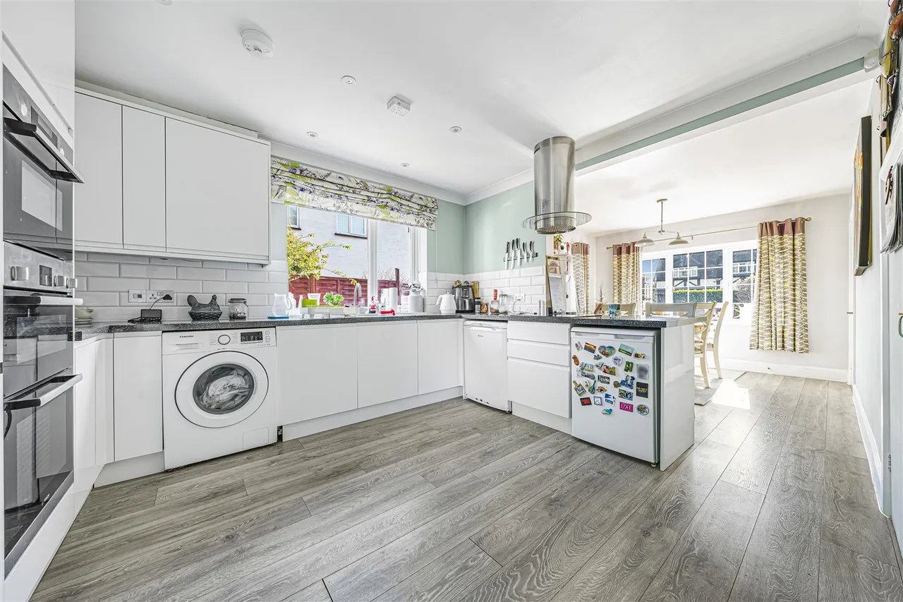 Court Close, Maidenhead, SL6 2DL, photo 20