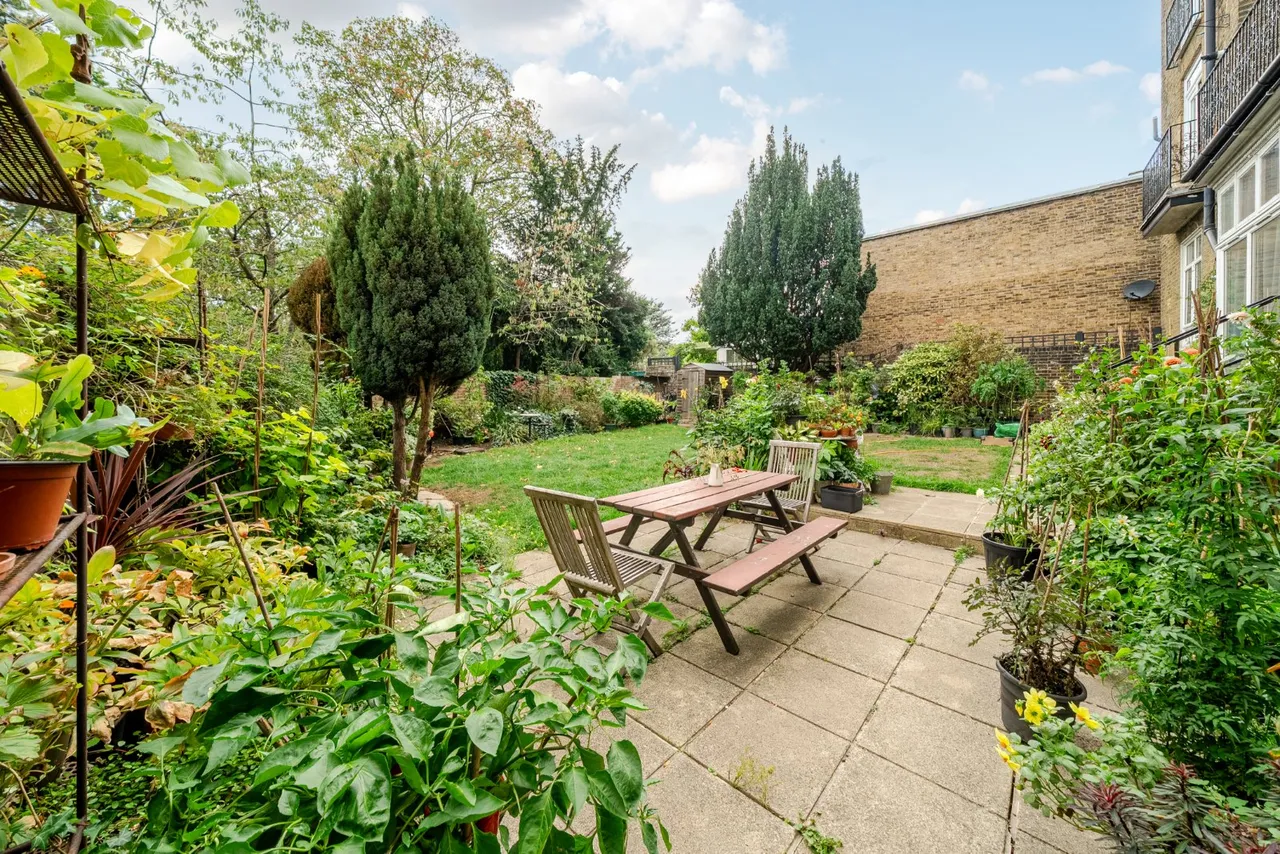 Old Devonshire Road, London, SW12, photo 2