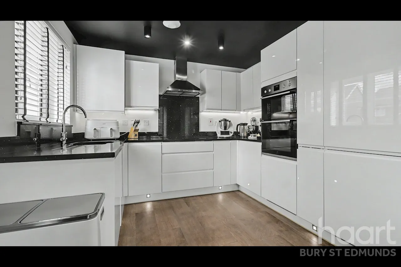Willis Street, Bury St Edmunds, IP32, photo 8