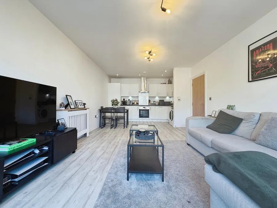 London Road, Binfield, RG42, photo 14