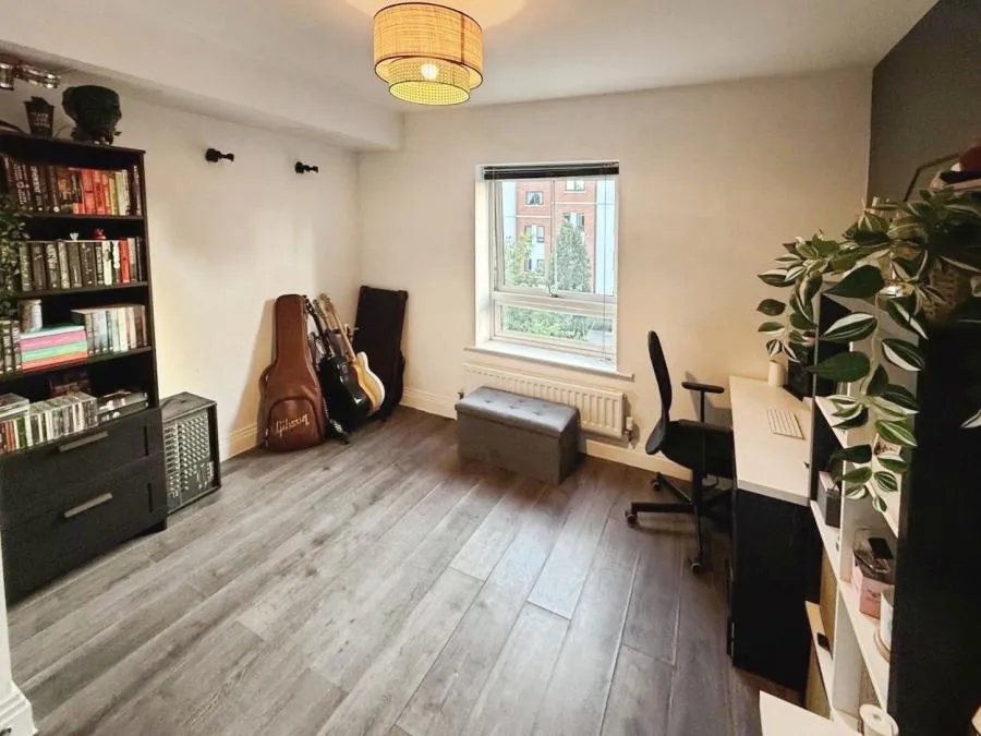 London Road, Binfield, RG42, photo 8