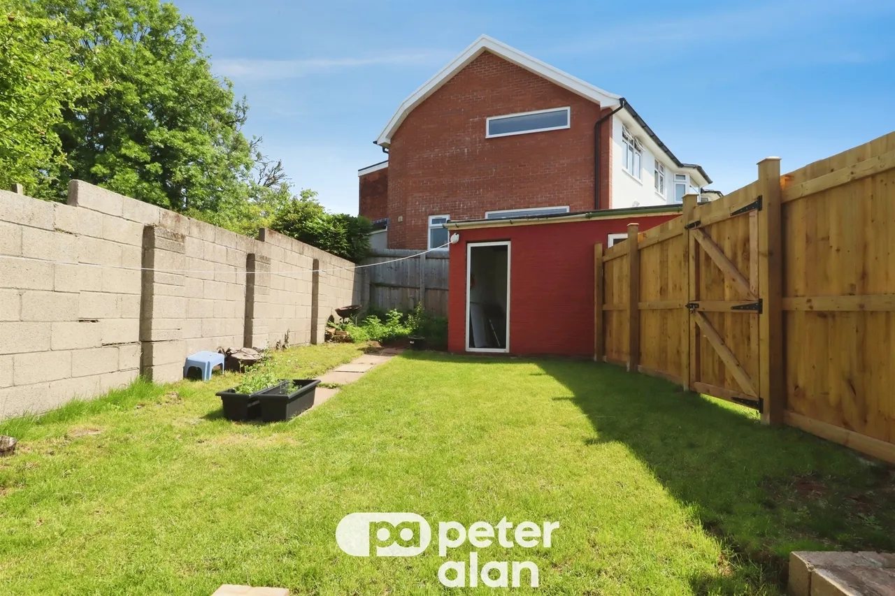 Lakeside Drive, Cardiff, CF23, photo 4