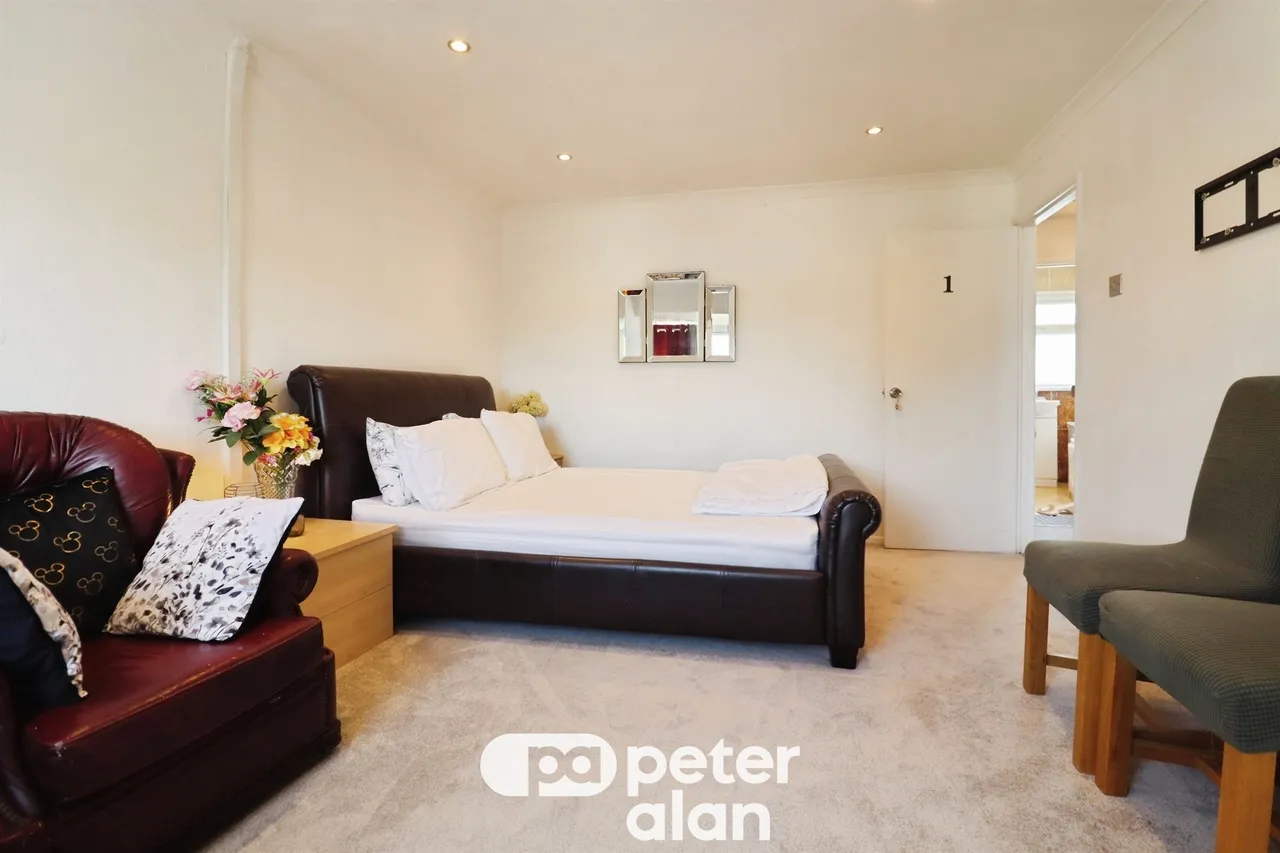 Lakeside Drive, Cardiff, CF23, photo 6