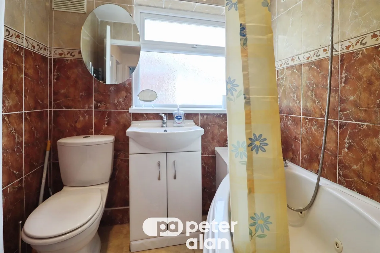 Lakeside Drive, Cardiff, CF23, photo 10
